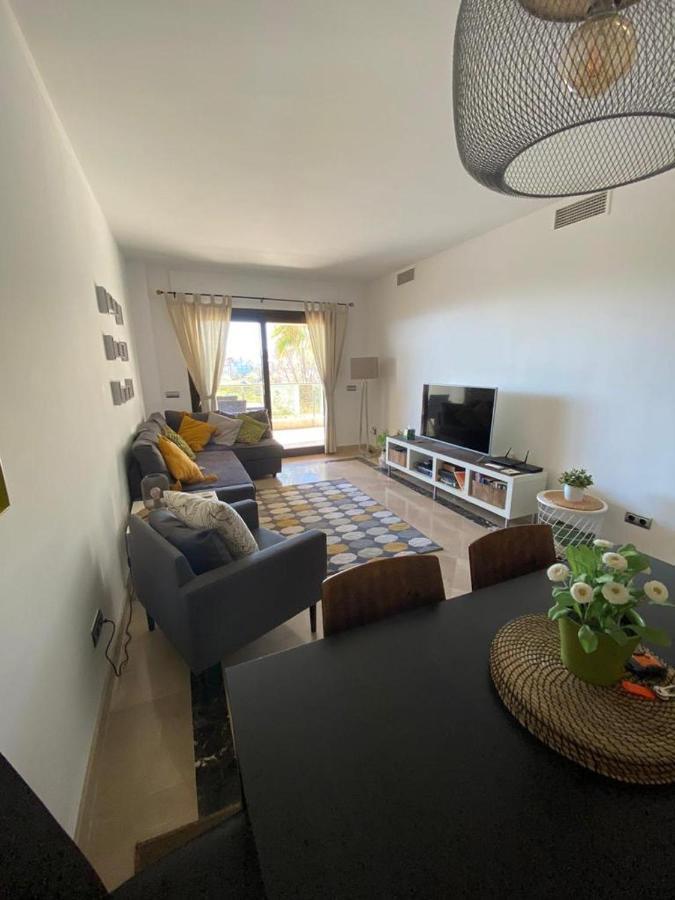Marina Del Castillo, Duquesa Beachfront Apartment Manilva Exterior photo